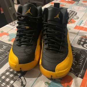Jordan 12s size 4 grade school